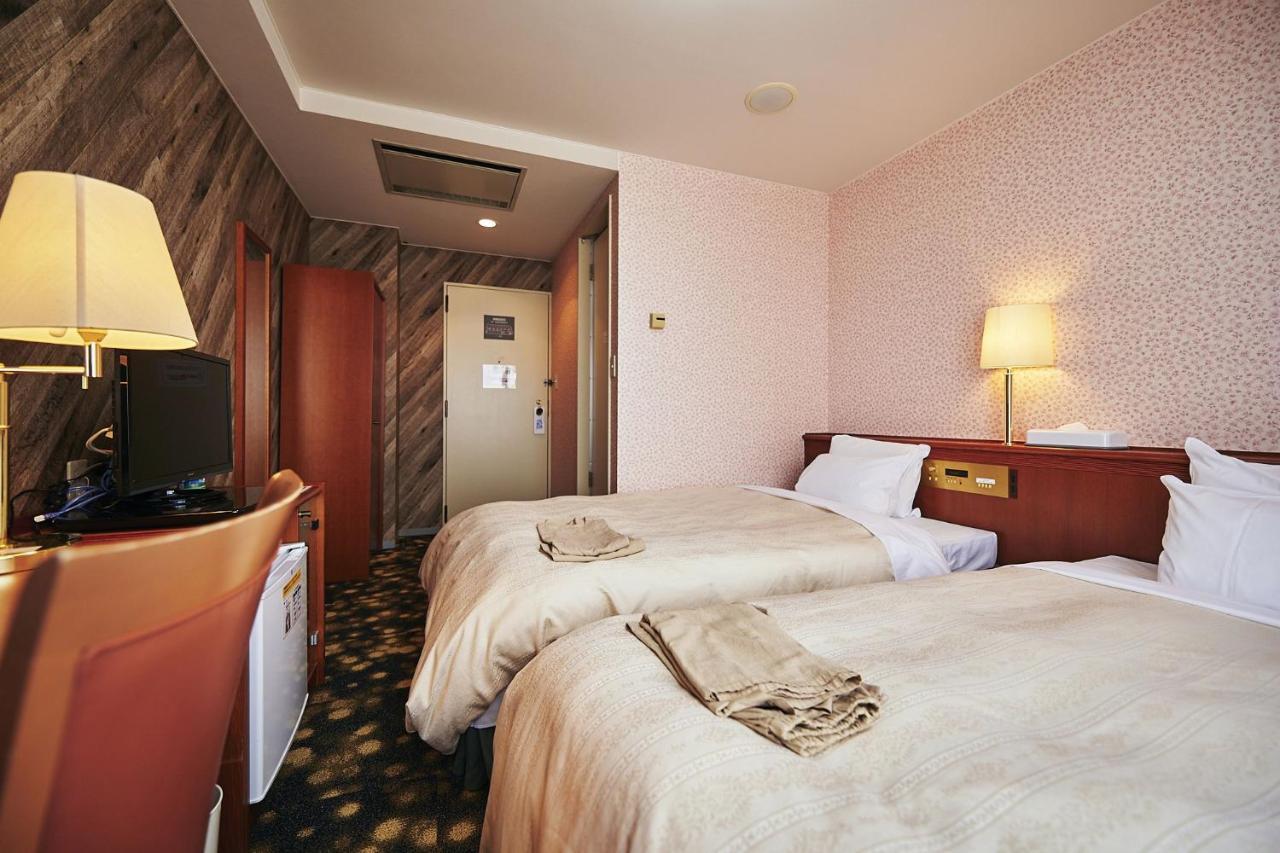 אודאטה Annex Royal Hotel מראה חיצוני תמונה