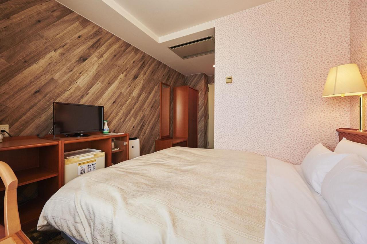 אודאטה Annex Royal Hotel מראה חיצוני תמונה