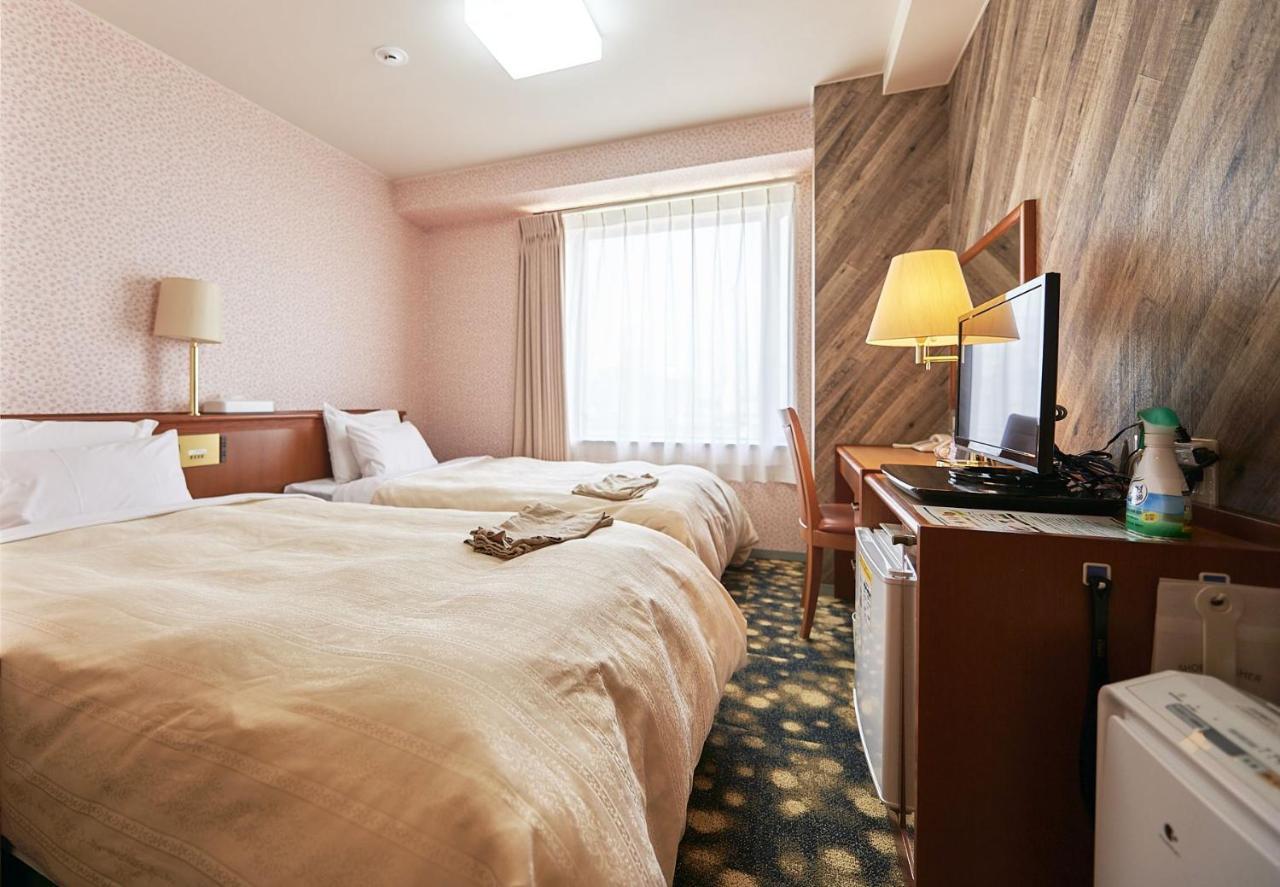 אודאטה Annex Royal Hotel מראה חיצוני תמונה